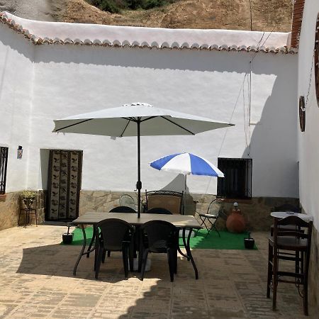Vila Casa Cueva Rural Estacion De Guadix Exteriér fotografie