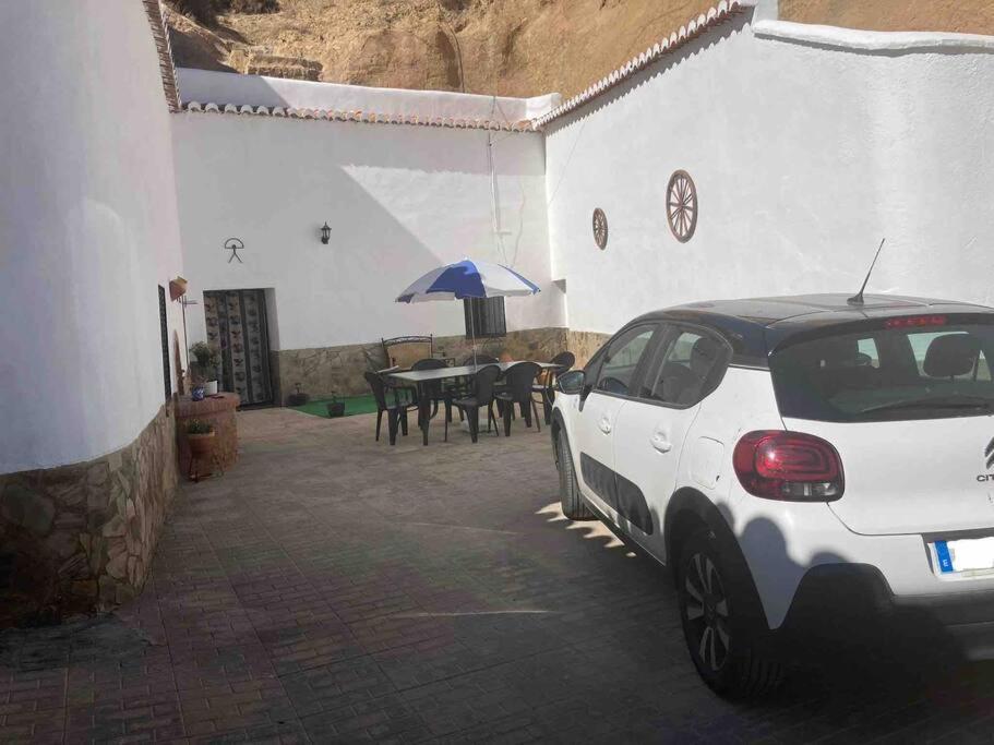 Vila Casa Cueva Rural Estacion De Guadix Exteriér fotografie